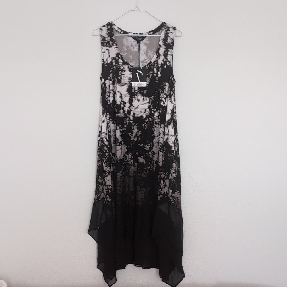 Simply Vera Vera Wang Black and White Asymmetrical Dress